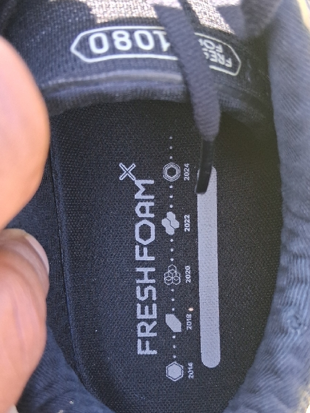 New Balance Fresh Foam 1080 Men's Black and White Cushioned Running Sneakers - Picture 12 of 13
